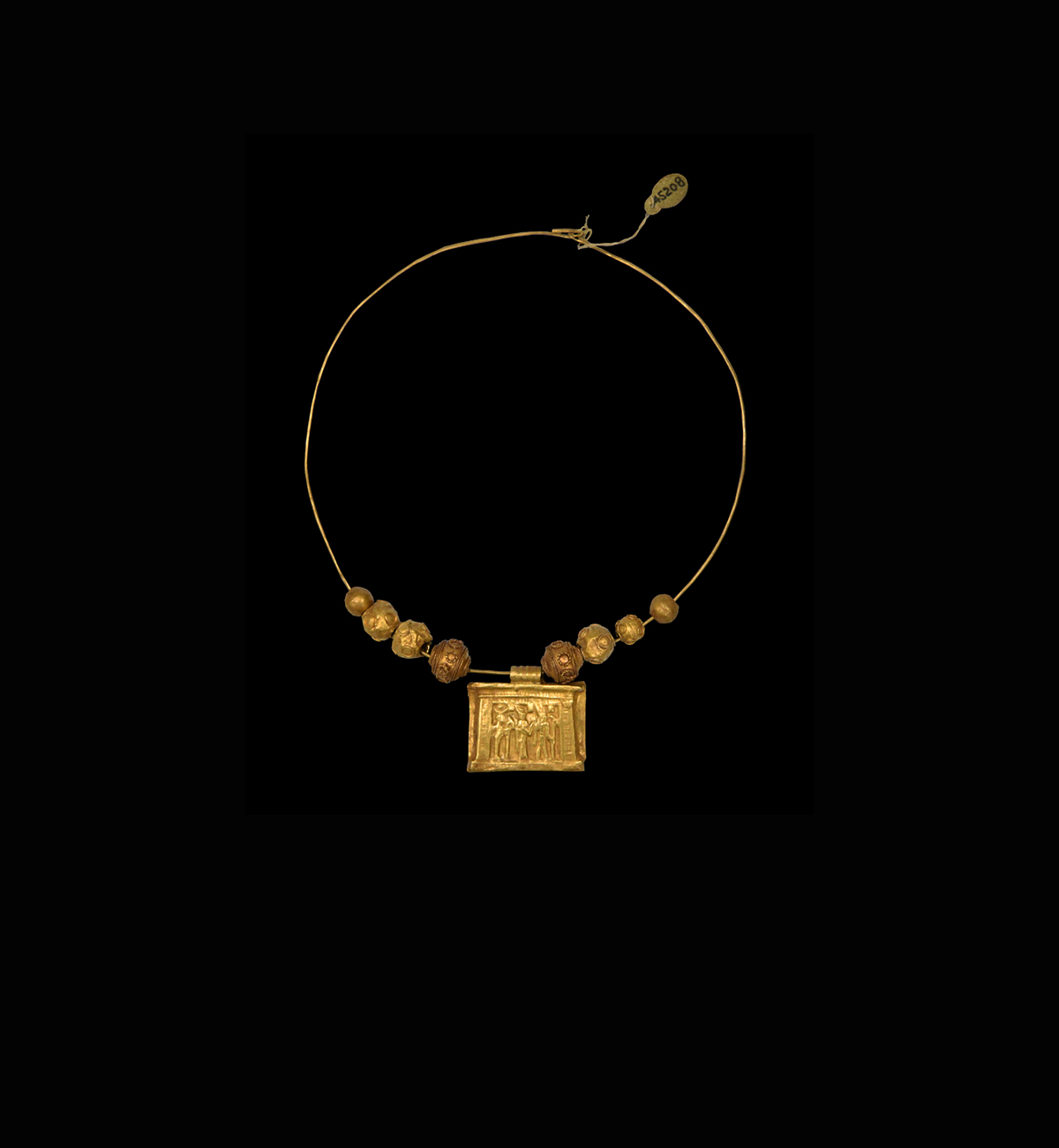 قلادة ذهبية من العصر البطلمي