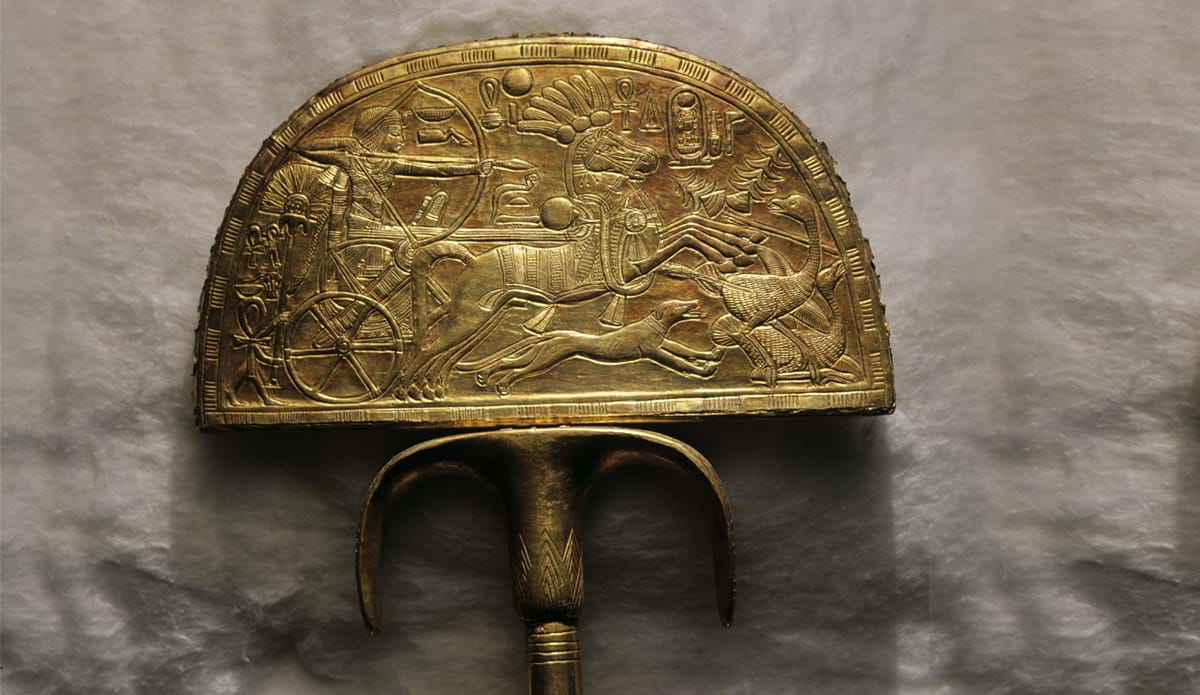 https://cdn.gem.eg/media/5782/gem4573-golden-throne-2.jpeg?rnd=134024114710000000&ver=2025.10.17.01